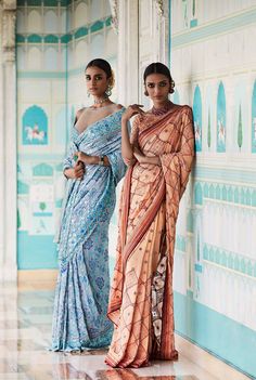 India Costume, Saree Outfits, Saree Drapes, Saree Styling, Lehenga Indian, Magic Carpet Ride