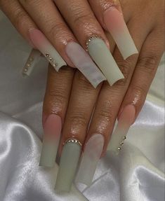 Cute Sage Green Nails Acrylic, One Flower Nail Designs, Extravagant Acrylic Nails, Sage Green Tapered Square Nails, Short Glam Nails Designs, Sage Green Birthday Nails, Long Acrylic Nails Classy, Nail Inspo Daisy, Green Sweet 16 Nails