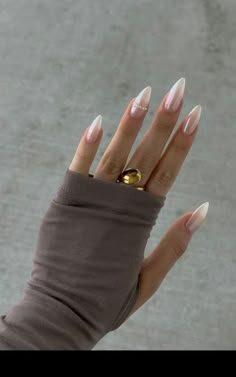 Almond Nails For New Years, Long Almond Nails Designs Winter, Nails On Chest Pose, Stiletto Vs Almond Nails, Nails September 2024, Nails 2024 Autumn, Neutral Nails Colors, Nails With Strass, Nails Natural Design