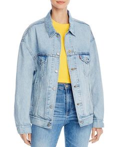 The Top 10 Fall Clothing Essentials All Women Need | Fashion Jackson Trucker Jacket Women, Fall Denim, Cold Weather Outfits