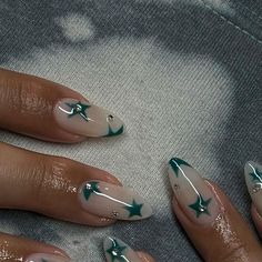 Nail Inspo Almond With Design, Nails Gelx Almond, Star Tip Nails, Almond Nails Designs Stars, Gelx Almond Nail Designs, Almond Gel X Nail Designs, Cool Almond Nails, Alomd Nails Ideas, Star Almond Nails