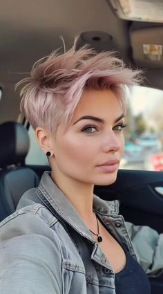 35 Pixie Haircuts That Will Completely Transform Your Look Pixie Hair Color, Pixie Hair, Pixie Haircuts, Haircut Ideas, Pixie Hairstyles, Pixie Haircut, Pixie Cut, Hair Color