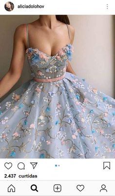 Alicia Dolohov viveu a vida toda em Cérnia, um dos dez reinos de Régn… #ficçãoadolescente # Ficção adolescente # amreading # books # wattpad Sky Blue Prom Dress, Lavender Quince, Dresses Lavender, Dresses Purple, Sweetheart Prom Dress, فستان سهرة, Beauty Dress, Ball Gowns Prom, Quince Dresses