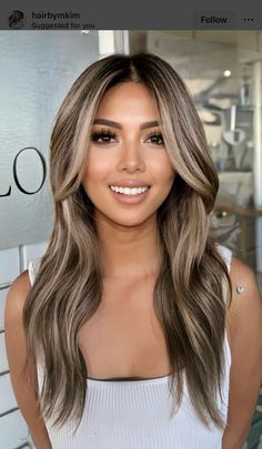 Best Highlights For Asian Hair, Hair Dye Ombre, Mushroom Brown Hair With Blonde Money Piece, Mushroom Brown Face Framing Highlights, Lived In Blonde With Dark Roots, Hair Cuts And Color Ideas, Brunette Hair On Pale Skin, Levels Of Blonde Shades, Dark Hair With Highlights Short