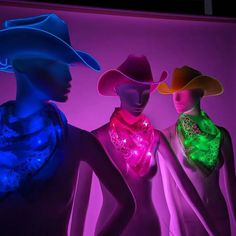 ¡Ilumina la noche con el pañuelo Neon Cowboys® Light Up Bandana! Combina perfectamente con tu sombrero, protege del polvo y brilla con luces LED. Ideal para festivales de música y momentos inolvidables.

22 x 22 pulgadas
10+ horas (baterías reemplazables)
Varios ajustes de luz (sólido, parpadeo, flash) Halloween Rave, Rave Looks, Festival Essentials, Halloween Music, Face Jewellery, Chapeau Cowboy, Cowboy Party, Neon Party, Ny Fashion