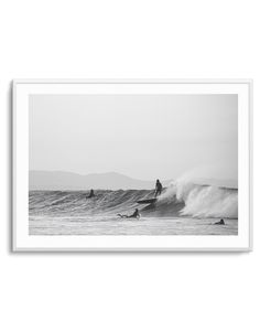 The Pass Surf I B&W - Olive et Oriel Beach Landscape Art, Australian Beach, Beach Landscape, Fine Art Photo, Photographic Art