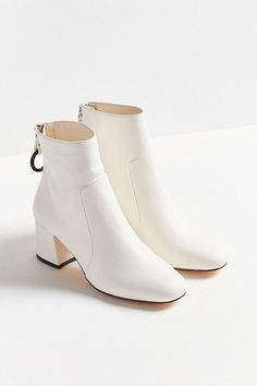 White Leather Ankle Boots, Mr Price, Boots Outfit Ankle, Ladies Sandals, White Boots, Women Sandals, Spring Wardrobe