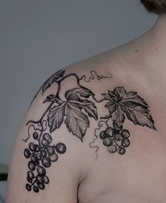 Grape Tattoo Wine Tattoo, Lion Art Tattoo, Garden Tattoos, Mark Tattoo, Botanical Tattoo, Desenho Tattoo, Box Packaging Design, Lion Art