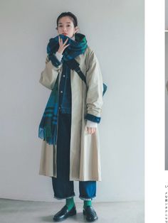 Normcore Fashion, Blue Suede Shoes, Cold Weather Outfits, Tomboy Fashion, Blue Suede, Winter Outfit, Suede Shoes