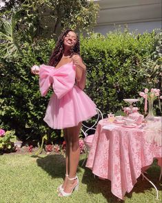 Party Dresses Mini, Pink Tea Party, 90s Fashion Outfits Hip Hop Party, Dress Event, Mode Rose, Pink Homecoming, Chic Gowns, Pink Tea