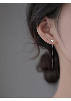 Earring Dangling, Minimalist Ear Piercings, قلادات متدلية, Minimalist Vibe, Silver Threader Earrings, Minimalist Earring, Earrings Dangle Simple, Jewelry Accessories Ideas