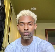 Platinum Blonde Dreads Men, Blonde Hair Color Men, Blonde Hair Black Men, Young Man Haircut, Platinum Blonde Dreads, Man Haircut Short, Black Hair Blonde Tips, Blonde Hair Boys, Blonde Hair Men