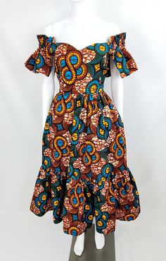 Off Shoulder African Dress, Chitenje Dresses For Women, Ankara Dress For Women, Chitenje Styles For Women, Offshoulder Ankara Dress With Elastic, Ankara Flair Dress Styles, Flair Dresses African, African Wear Dresses For Wedding, Wax Style African Fashion