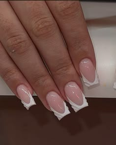 Nail Ideas Short French Tips, Short Square French Tip Nails Design, Biab French Tip Designs, Glam French Tip Nails, Pink French Tip Nails Square, Short Pink French Tip Nails, French Nails Coffin, French Tip Acrylic Nails, French Acrylic Nails