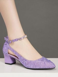 New Spring/Summer Pointed Toe High-Heeled Sole Shoes With Chunky Heel, Rhinestone Buckle Decoration And Shallow Vamp Quinceanera Shoes Purple, Purple Quinceanera Heels, Purple Shoes Heels, Quinceanera Heels, Sweet 16 Shoes, Hoco Shoes, Lavender Heels, Color Uva, Princess Heels