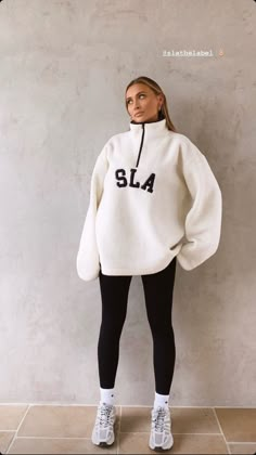 Casual Active Wear Outfits, Amazon Workout Clothes, Sla The Label, Cream Outfit, Mode Zara, Winter Fashion Outfits Casual, Relaxed Outfit, Teddy Fleece, Gym Outfits