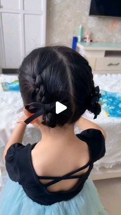 Happy hometown on Instagram: "Simple hairstyle" Kids With Short Hair Hairstyles, Simple Hairstyles For Toddler Girl, Hair Style For Kids Girl, Kid Hair Dos, Simple Hairstyle For Kids Girl, Small Girl Hairstyles, Curly Hairstyles Little Kids, Toddler Princess Hairstyles