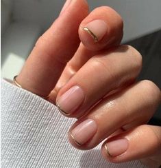 Gold French Tips, Gold Tip Nails, French Nail Polish, Tip Nail Designs, Gold French Tip, French Tip Nail Designs, Gold Tips, French Tips