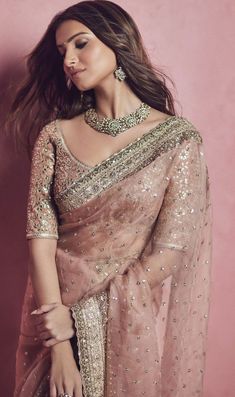 Jewelry Tara Sutaria, Simple Saree Designs, Fashionable Saree Blouse Designs, Traditional Indian Dress, Desi Fashion Casual