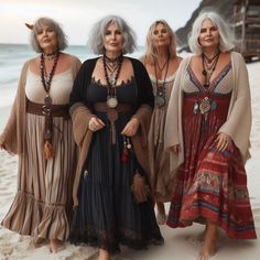 Plus Size Bohemian Fashion Boho Chic, Plus Size Bohemian Outfits, Bohieman Outfit Women, Boho Outfits Plus Size, Boho Plus Size Outfits, Dress Over 50, Long Boho Skirt, Curvy Boho, The Ordinary Salicylic Acid