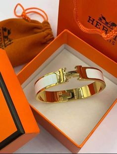 Gold Hermes Bracelet, Hermes Bracelet Gold, Hermes Accessories Jewelry, Hermes Bracelet Aesthetic, Hermes Bracelet Stack, Hermes Jewellery, Hermes Bracelet White, Bracelets Hermes, Hermes Gift