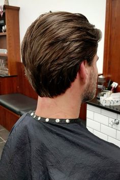 Mens Haircuts Thick Hair, Midtown Nyc, Growing Your Hair Out, Gents Hair Style, Men Haircut Curly Hair, Best Barber, Mens Hairstyles Thick Hair, Pall Mall, Hairstyles For Layered Hair