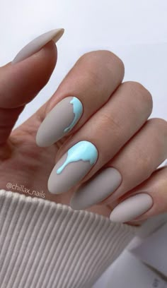 Blue colour dripping nail art Here comes the sun. Chase the sun and enjoy the warmth everywhere you go. Before you go out, get your... Chipped Nails, No Chip Nails, Summer Acrylic, Nail Acrylic, Blue Gel, Blue French, Nails Blue, Short Nail, Tip Nails