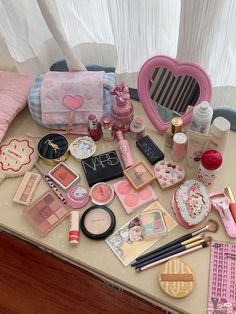 🩰 save = follow ~ #ulzzang #makeup #cutie #skincare #coquette #korean #chinese Introvert Vibes, Maquillaje Aesthetic, Birthday Card Craft, Beauty Makeup Tutorial, Purse Essentials, Ulzzang Makeup, Shower Skin Care, Makeup Aesthetic, Makeup Pouch