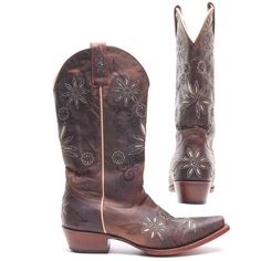 These Stylish Shyanne Leather Boots Feature Floral Cut-Outs And Inlays And Are Crafted From Full-Grain Distressed Leather. Perfect For Adding A Touch Of Western Flair To Your Outfit. Full Grain Distressed Leather Floral Cut-Outs/Inlays Euc #Bbw11 6b () Leather () Leather () 1.5 Inch () 0.5 Inch Leather Pre-Owned In Condition Very Light Scuffs That Can Be Rubbed Out If Needed - Minimal Wear -Se Leather Cowgirl Boots, Daisy Mae, Rodeo Fashion, Cowgirl Chic, Leather Floral, Western Leather, Boots Fall, Boots Women, Distressed Leather