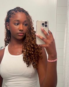 Color Protective Styles, 16 Inch Braids, Ginger Bob Braids, Armpit Length Braids, Half Up Half Down Braids With Curls, Medium Brown Braids, Box Braid Colors Ideas Light Skin, Vacation Hair For Black Women, Braids With Shells