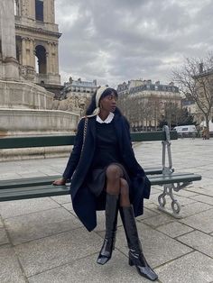 Emmanuelle Koffi, Summer Hair Trends, Black Boots Outfit, Preppy Girl, Estilo Preppy, Preppy Aesthetic, Look Vintage