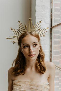 Gold Celestial Wedding, Halloweenský Makeup, Soft Tulle, Head Piece, Bridal Crown, Dust Free, Junebug Weddings, Costume Halloween