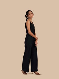 Black Jumpsuit, Jumpsuit, Jumpsuits, Casual Style, Black Outfit, Womens Clothing, Handwoven Clothing, Handloom Cotton, Cotton Outfit, Linen Clothing, Vintage Style, Chic Style, Minimal Outfit, Minimal Jumpsuit, Date Night Outift, Date Night Jumpsuit,