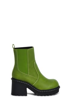 base|green Green Steve Madden Boots, Women’s Boots, Alternative Fashion Winter, Dark Green Boots, Cider Clothing, Boots With Heels, Dolls Kill Outfits, Boot Collection, Booties Outfit