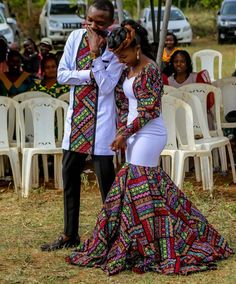 Ruracio Outfits For Couples, Kitenge Designs For Couples, African Dresses For Wedding, Traditional Dress For Wedding, African Attire Dresses Traditional Weddings, Kitenge Designs African Style, African Traditional Wear For Couples, African Traditional Dresses Wedding, Model Couple