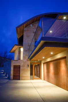 Exterior Lighting External House Lighting, Exterior House Lights, Home Automation Project, Home Systems, House Facades, Modern House Facades, Home Cinema, Building Exterior