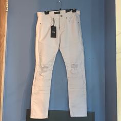 Zara White Denim Pants. Skinny Fit Urban Ripped Pants For Spring, Urban Style Ripped Pants For Spring, Spring Cotton Straight Leg Jeggings, Zara Tapered Leg Cotton Jeans, Zara Cotton Jeans With Five Pockets, Zara Straight Leg Denim Pants, Zara Tapered Leg Jeans, White Distressed Denim Pants, White Ripped Denim Pants