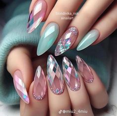 Gel Chrome Nails, Neon Nail Designs, Crazy Nails, Glass Nails, Festival Nails, Fabulous Nails, Dream Nails, Fancy Nails, Chrome Nails