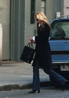 Carolyn Bessette, Look Adidas, Estilo Indie, Skandinavian Fashion, Mode Vintage, Mode Inspiration, Looks Vintage