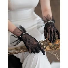 *Material - Lace Gloves Made Of Elastic Lace With Exquisite Floral Pattern, With Elegant Pearl And Tulle Ruffles, More Comfortable To Wear, Elegant, Suitable For Women Of All Ages. *Size - Lace Gloves For Tea Party Are A Size Fits All And Measure Approximately 8.5cm/3.5 Inches & 26.5cm/10.5 Inches. *Elegant Design - The Tea Party Gloves Have A Soft Lace Touch With The Right Amount Of Stretch And They Are Comfortable To Wear On Most Ladies' Hands, Perfect For Staying Classy And Will Grab The Atte Elegant Black Gloves, Elegant Gloves Classy, Lace Gloves Outfit, Masquerade Christmas Party, Lacy Gloves, Tea Party Gloves, Gothic Gloves, Tea Party Birthday Party