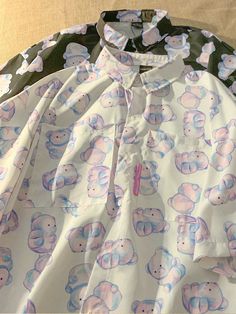 Origin: CN(Origin)Material: PolyesterMaterial: Stretch & SpandexMaterial: AcrylicClothing Length: RegularDecoration: Pockets Korean Fashion Aesthetic, Cute Summer Shirts, Summer Hawaii, Harajuku Shirt, Funny Bears, Harajuku Outfits, Tops Short Sleeve, Aesthetic Shirts, Cute Blouses