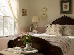 An English Country Bedroom Inspired by Jane Austen's "Emma" - erinevolving.com Pink English Country Bedroom, Victorian Country Bedroom, Jane Austen Inspired Bedroom, Traditional English Bedroom, English Country Bedroom Cottage Style, Old English Cottage Interiors Bedroom, English Country Cottage Bedroom, English Country Bedroom Ideas, Jane Austen Bedroom