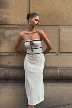 Dawn Strapless Knit Midi Dress - Cream- MESHKI U.S Inspo Fits, Knitted Midi Dress, High Neck Maxi Dress, Dresses Date Night, Sporty Dress, Lace Dress Vintage, Strapless Neckline, Long Sleeve Knit Dress