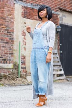 Sweenee Style, Jumpsuit Denim, Denim Shorts Outfit, Mode Casual, Spring Look, Denim Blouse, Looks Style, Chic Fashion, Outfits Casuales