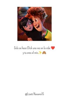 two children hugging each other with the caption in spanish