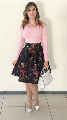 Stylish Office Wear, Outfit For Church, Church Outfits, Transgender Women, Looks Chic, Going Out Outfits, Girls Fashion Clothes, Girly Outfits, Skirt Pattern