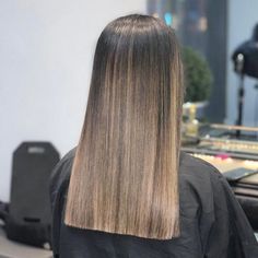 Long Straight One Length Hair, Even Haircut Medium, Straight Length Haircut, Hair One Length, Straight One Length Hair, All One Length Hair Long, One Length Medium Haircut, Straight Cut Hair Long, Straight Line Haircut