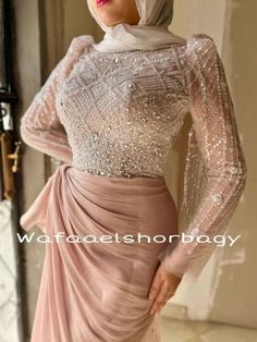 Hijab Soiree Dresses 2024, Sister Of The Bride Dress, Prom Night Dress, Graduation Wallpaper, Fashion Show Dresses, Trendy Outfit Ideas