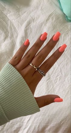 Nail Design Bright Colors, Nail Inspo For Cruise, Single Nail Colors, Cruise Nail Colors, Nail Colors That Make You Look Tan, Summer Nails Coral, Bright Nail Colors, Summer Nails Bright, Nail 2023