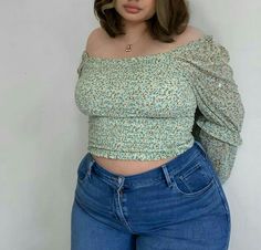 Chubby Girl Outfits, French Summer, Elegant Tops, Midsize Outfits, Summer Elegant, Green Flower, Curvy Girl Outfits, Curvy Outfits, Fashion Mode